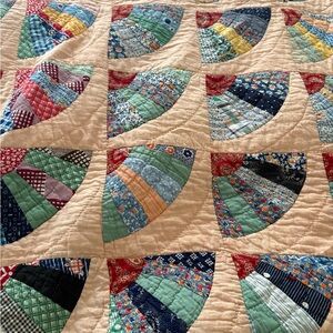 Patchwork Fan Quilt - Multicolor
